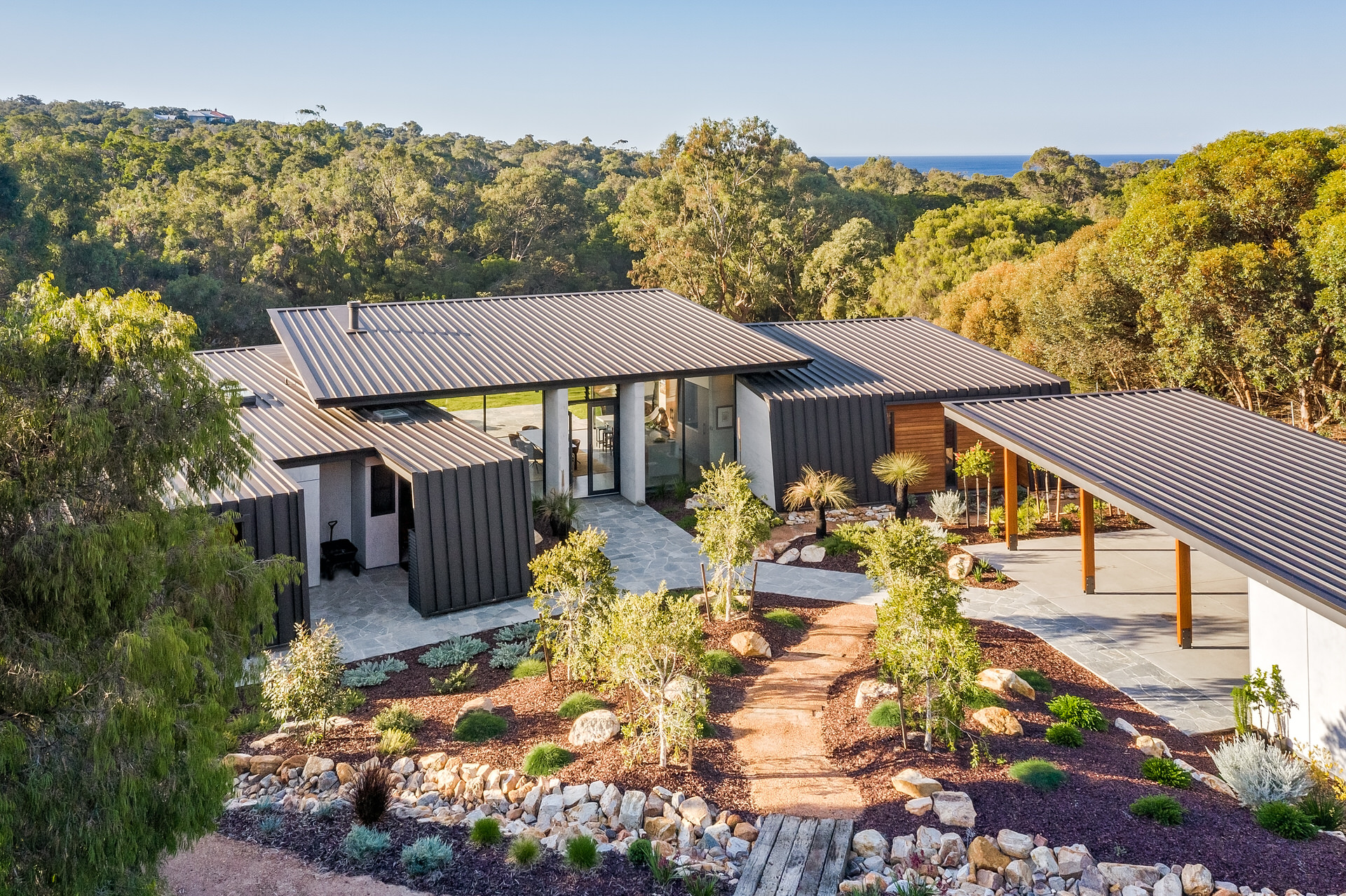 Eagle Bay 151