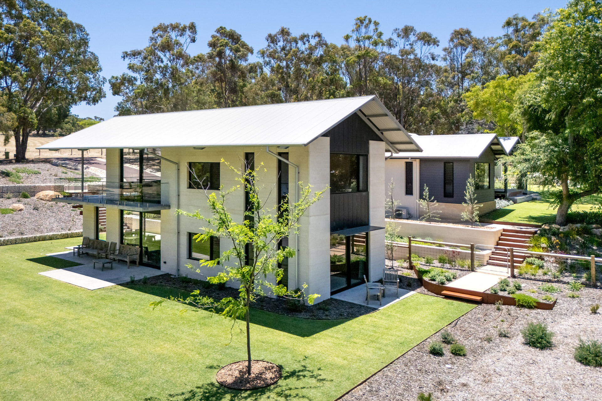 Eagle Bay 151