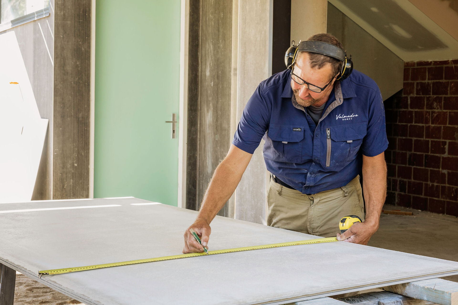 ValmadreHomes_May2026_TradiesOnSite-53